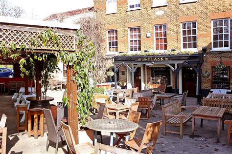 Take a 360 tour of The Flask Pub and Restaurant in Highgate