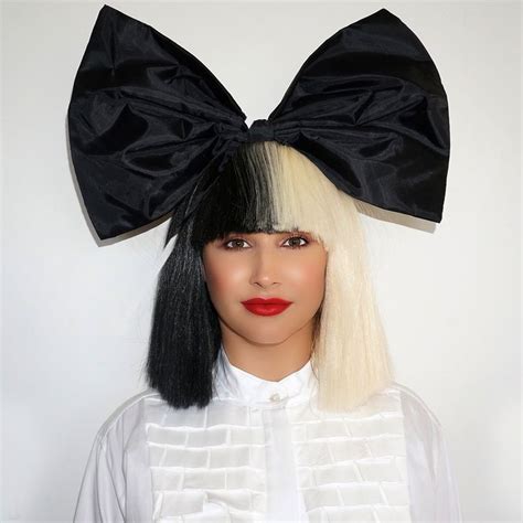 Official SIA Wig With Bow | Bob wigs, Wigs, Sia costume