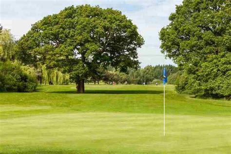 Cheshunt Park Golf Centre Tee Times - Cheshunt, Hertfordshire