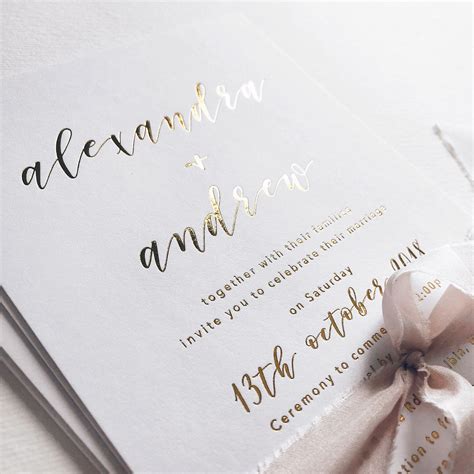 Gold foiled wedding invitations | @whiteinkdesignco