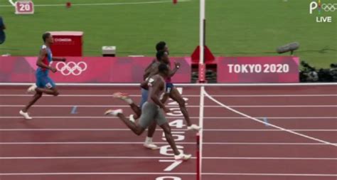 Noah Lyles creates photo finish after easing up in 200m semifinal