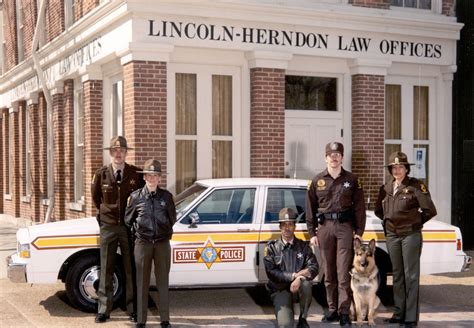 Illinois State Police Uniforms & Equipment Photos - Illinois State ...