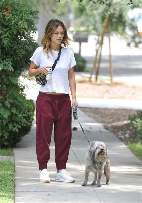 Dog Walking Outfit Ideas For Women My Favorite 25 Looks 2023 - LadyFashioniser.com | Walking ...