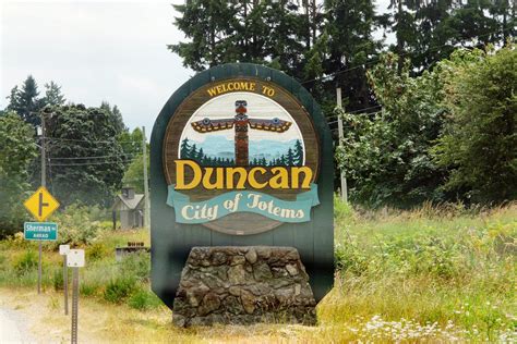 Tripping with MikenJudy 2010: DUNCAN, CHEMAINUS, & LADYSMITH, BC, CANADA