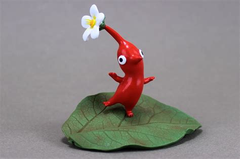 otlgaming: PIKMIN CLAY FIGURINES Camille...