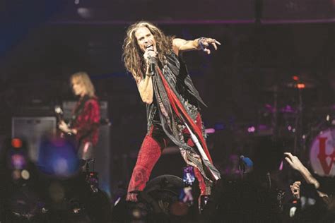 Aerosmith singer and Maui homeowner Steven Tyler urges tourists to ...