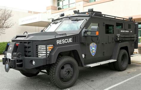 SCPD'S ERT Bearcat. If they show up in your driveway, you have a big ...