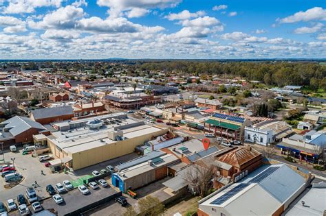 Real Estate For Sale - 52 Sanger Street - Corowa , NSW