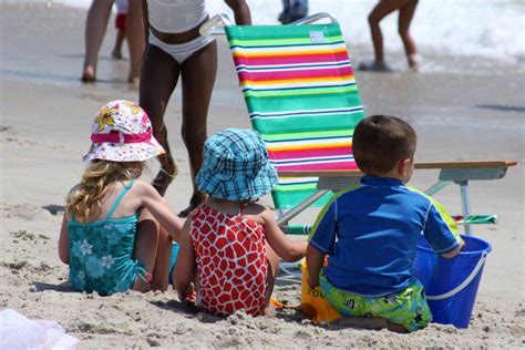 the marinello family: 6th Birthday Beach Party