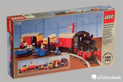 LEGO 7722 Battery Train Set - The Brothers Brick | The Brothers Brick