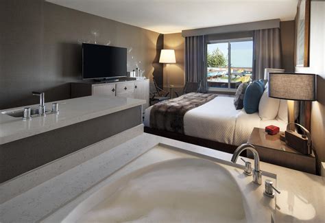 Hotels with Jacuzzi In Room Los Angeles: Hot Tubs and Whirlpool Spas