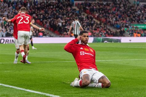 Marcus Rashford awarded goal in Carabao Cup final as legendary ...