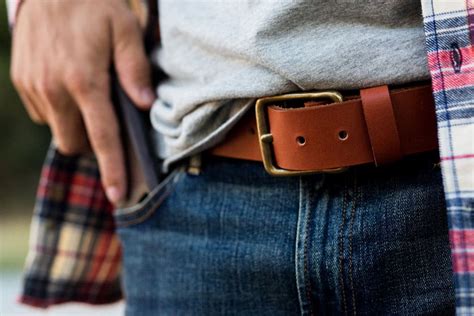 10 Best Belts For Men (Casual & Dress) That Look Great [2022 ]