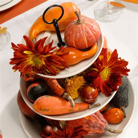 Easy To Make Harvest Table Centerpiece for Thanksgiving - Shelterness