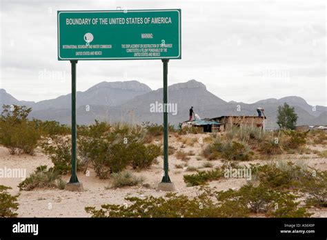 Painet ja1021 mexico hispanic usa border looking juarez chihuahua photo ...