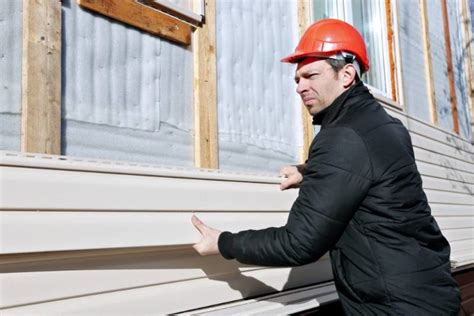 A Comprehensive Guide To Vinyl Siding Repair