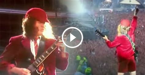 AC/DC Performs "Thunderstruck" Live for 1991 Monsters of Rock Festival