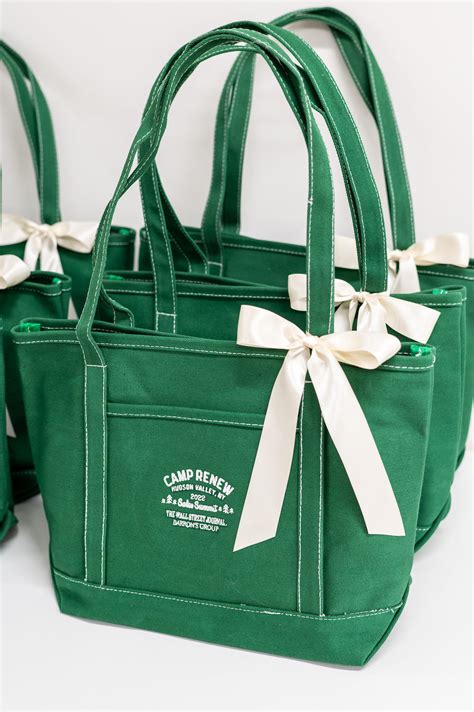 Our 10 Best Corporate Gift Bag Ideas | MARIGOLD & GREY