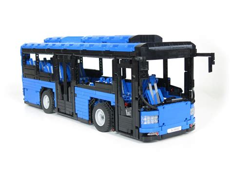 LEGO MOC Motorized Bus by HallBricks | Rebrickable - Build with LEGO