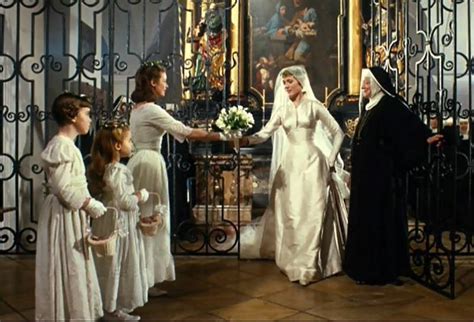 Let's Watch Julie Andrews Relive the Glorious Wedding Scene from 'The Sound of Music ...