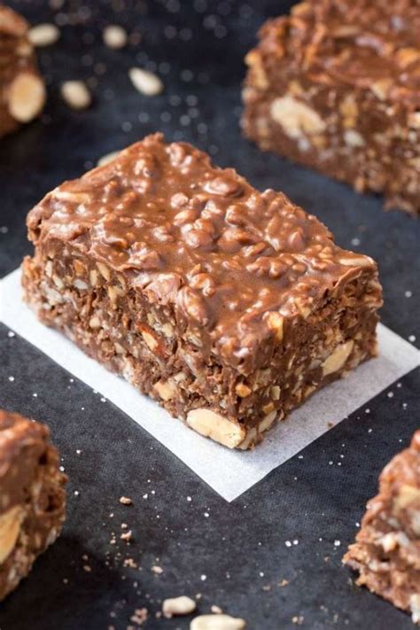 Homemade Keto Chocolate Crunch Bars (Paleo, Vegan, Low Carb)