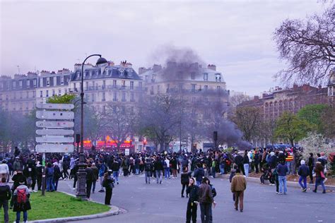 Are protests in Paris a Headache for tourists? - Discover Walks Blog