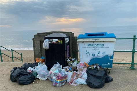 Photos show scale of rubbish left on Sunderland beaches after warm weather draws people to the coast