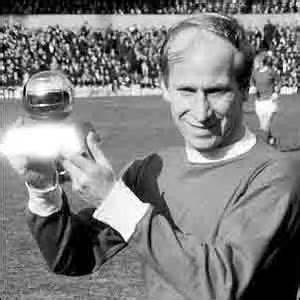 Bobby Charlton Biography and Wallpapers | Football Players Biography, Soccer Players Biography ...