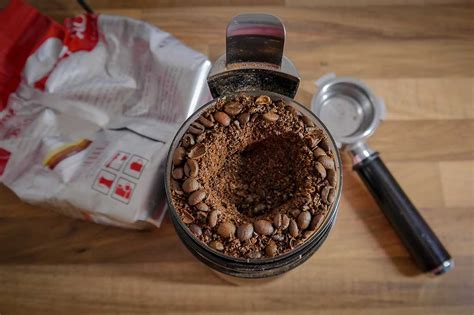 How to Grind Coffee Beans | Bean Box®