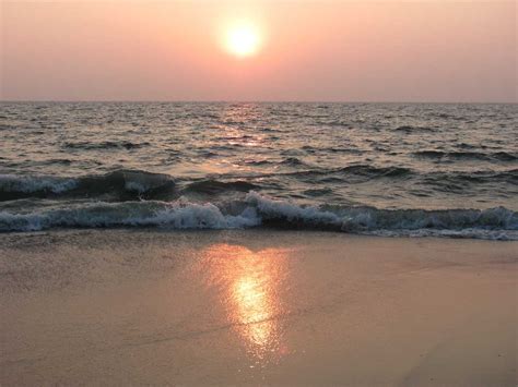 6 Best Beaches in Alleppey - Tourism & Water Sports 2024