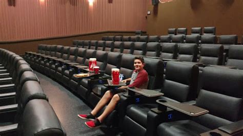 Movie Theater «Cinemark River Hills Movies 8», reviews and photos, 1850 ...