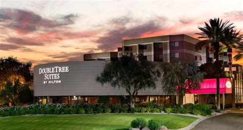 DoubleTree Suites Hotel Parking (PHX) Phoenix Reservations & Reviews