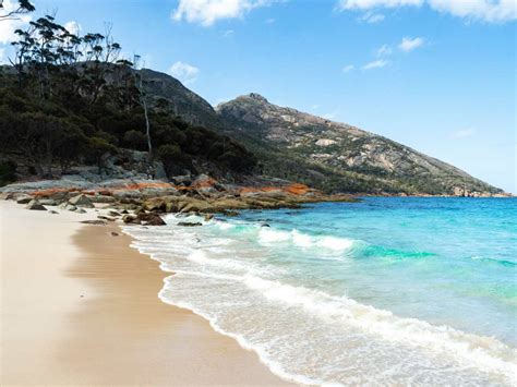 Wineglass Bay: Hiking the Hazards Circuit in Freycinet National Park ⋆ ...