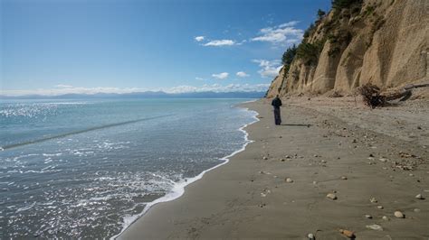 Kina Beach - Some Austrians in New Zealand