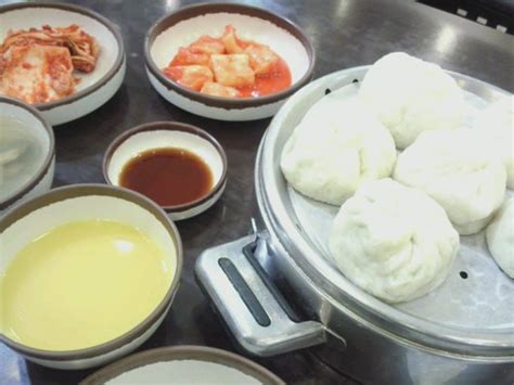 SIOPAO SAUCE: The Perfect Dipping Sauce for Filipino Cooking