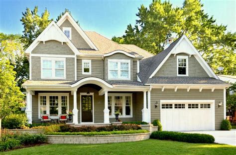 BM - Copley Gray Exterior | Exterior gray paint, Exterior paint colors for house, Brown roof