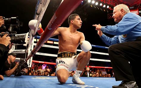 Josesito Lopez after being knocked down - Saturday Night At The Fights: June 8 - ESPN