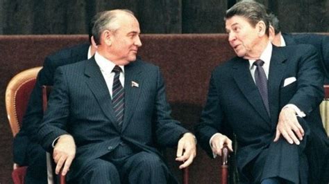 Mikhail Gorbachev: The Soviet leader who helped end the Cold War - BBC News