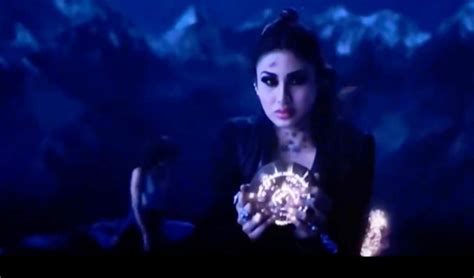 Mouni Roy Brahmastra Look - Top Scenes, Poster and Role - Top10Sense