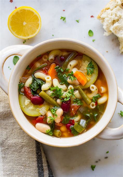 Slow Cooker Minestrone Soup (Italian Recipe) - The Simple Vegansita