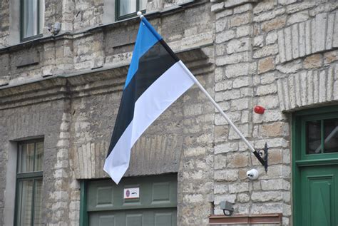 Estonia's e-governance revolution is a voting success. So why are some US states pulling in the ...