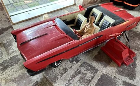 VINTAGE CRUSADER 101 Deluxe HUGE 30" Remote Control Toy Car by Reading Corp 1964 $120.00 - PicClick