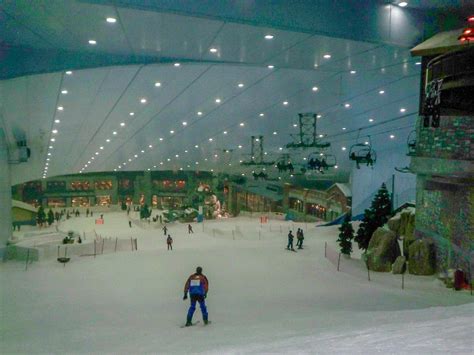 Ssurvivor: Emirates Mall Dubai Ski Slope