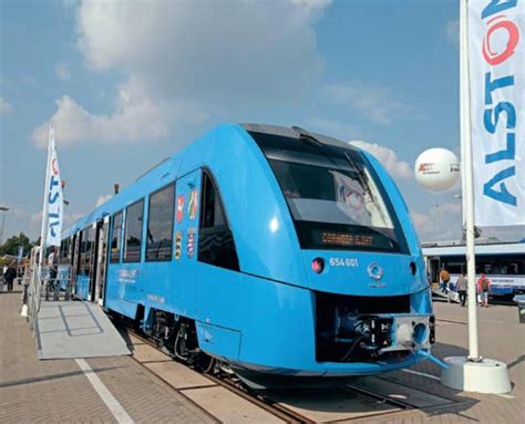 Hydrogen Train Trial For UK By 2020 - The Railway Magazine | Everand