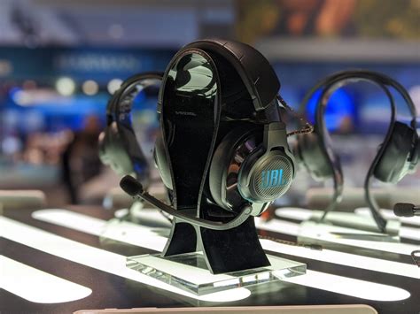 JBL Quantum Gaming Headset Lineup Announced – TechWeLike