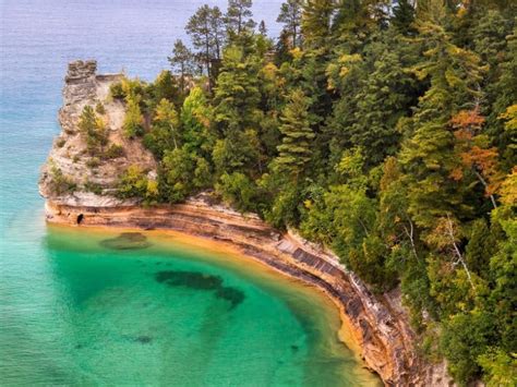 10+ Best Places to Visit in Michigan (2021 Travel Guide) – Trips To Discover