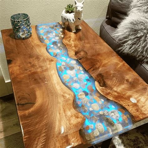 Crystal Clear Bar Table Top Epoxy Resin Coating For Wood Tabletop in 2020 (With images) | Epoxy ...