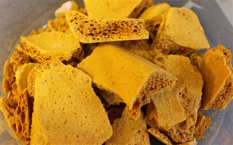 We Don't Eat Anything With A Face: Perfect Honeycomb/Cinder Toffee