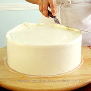 Cake Decorating Techniques and Tips