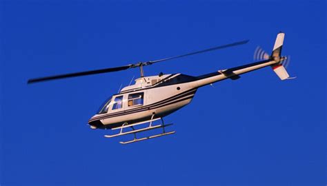 The Average Wage for a Helicopter Electrical Lineman | Bizfluent